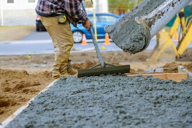 Best Driveway Concrete Repair  in Seymour, WI
